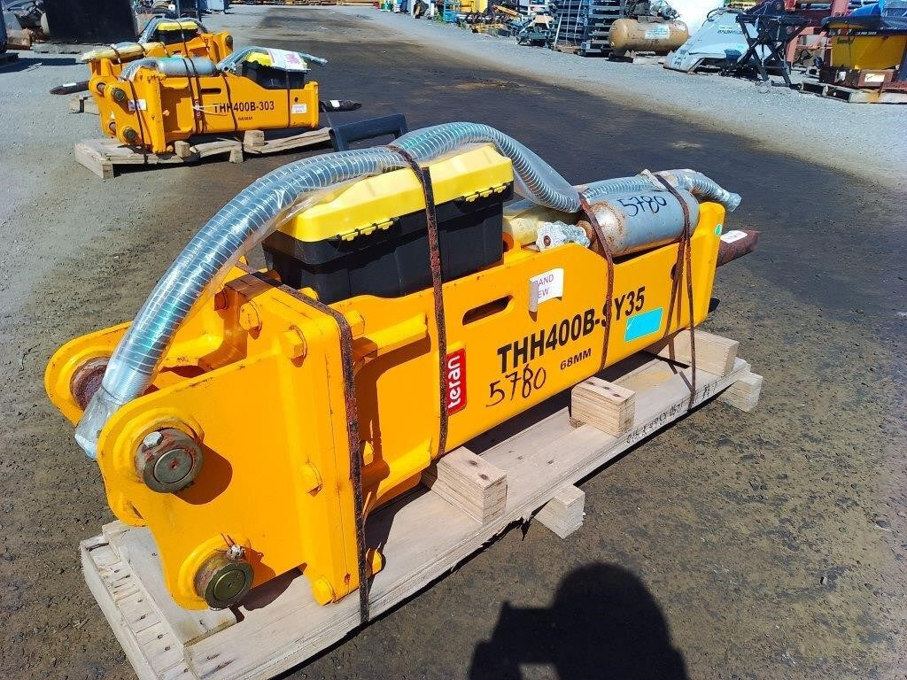 Aftermarket hydraulic hammer for 7.000 - 17.000 lbs excavators and backhoe loaders