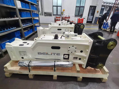 BLTB-140 Hydraulic Hammer for 44,000–59,500 lb Excavators